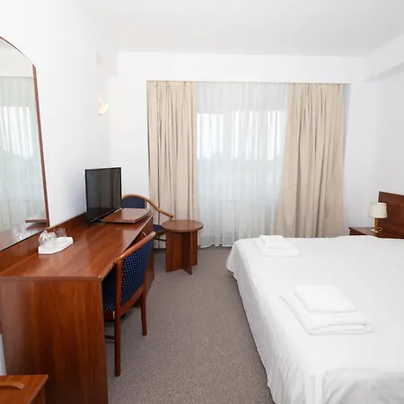 Excelsior Hotel 3*