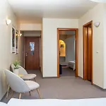 Excelsior Hotel